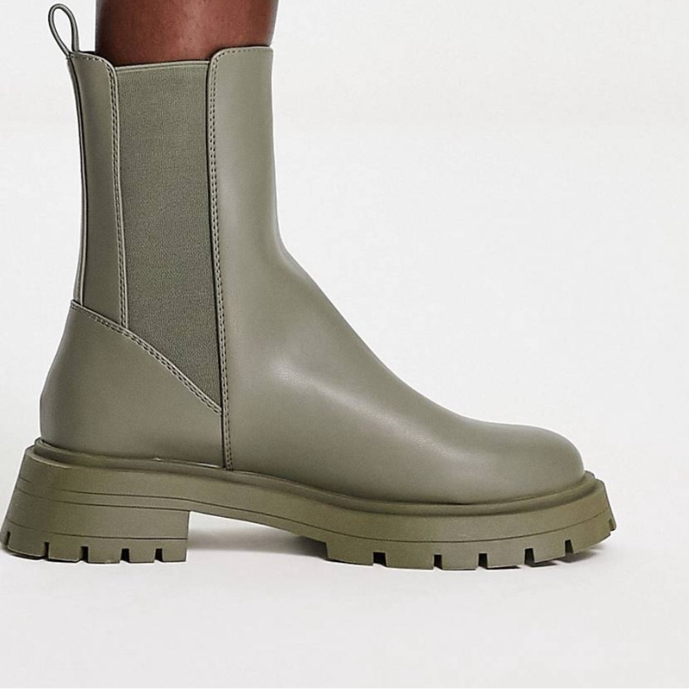 Khaki Green Chunky Chelsea Boots